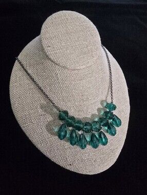 Emerald Teardrop Statement Necklace - Charcoal Setting Bib Necklace